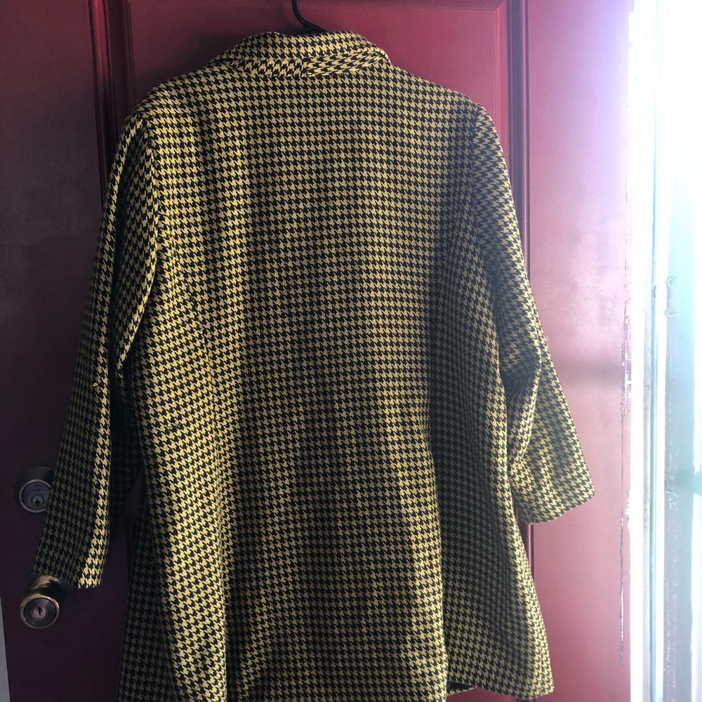 A black and yellow jacket